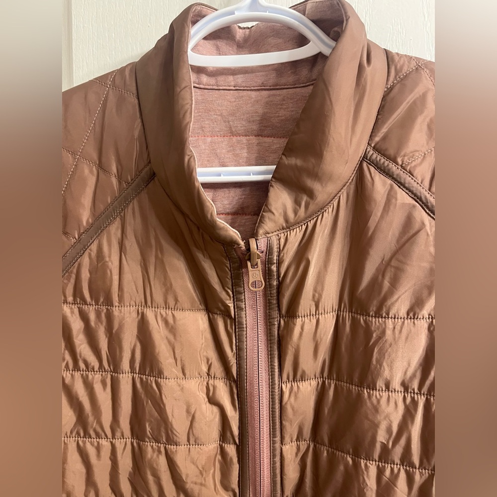Lululemon The Bomb Bomber Jacket Reversible Bark Berry Size 10 Primaloft EUC - Picture 7 of 15